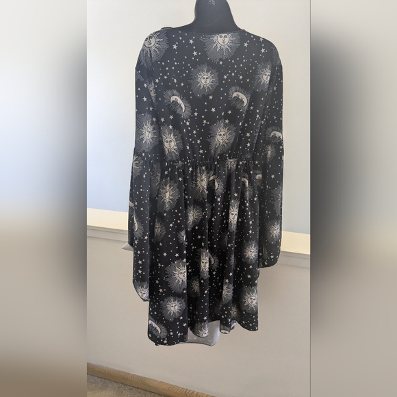 Witchy Dress - Picture 5 of 7